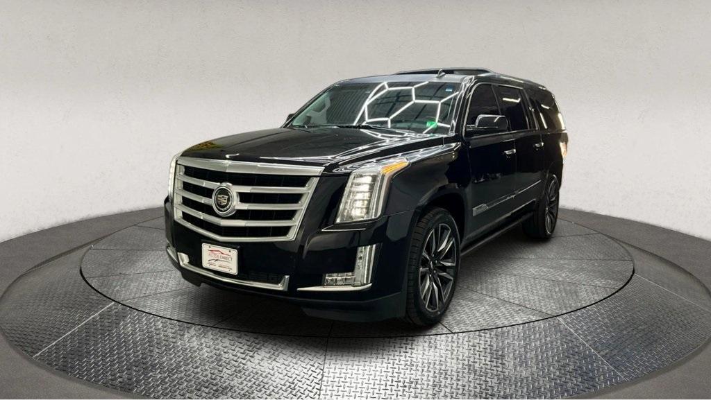 used 2015 Cadillac Escalade ESV car, priced at $15,395