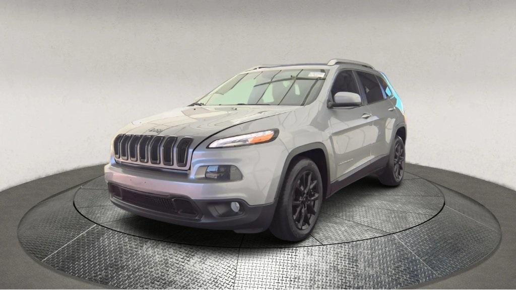 used 2016 Jeep Cherokee car, priced at $12,995