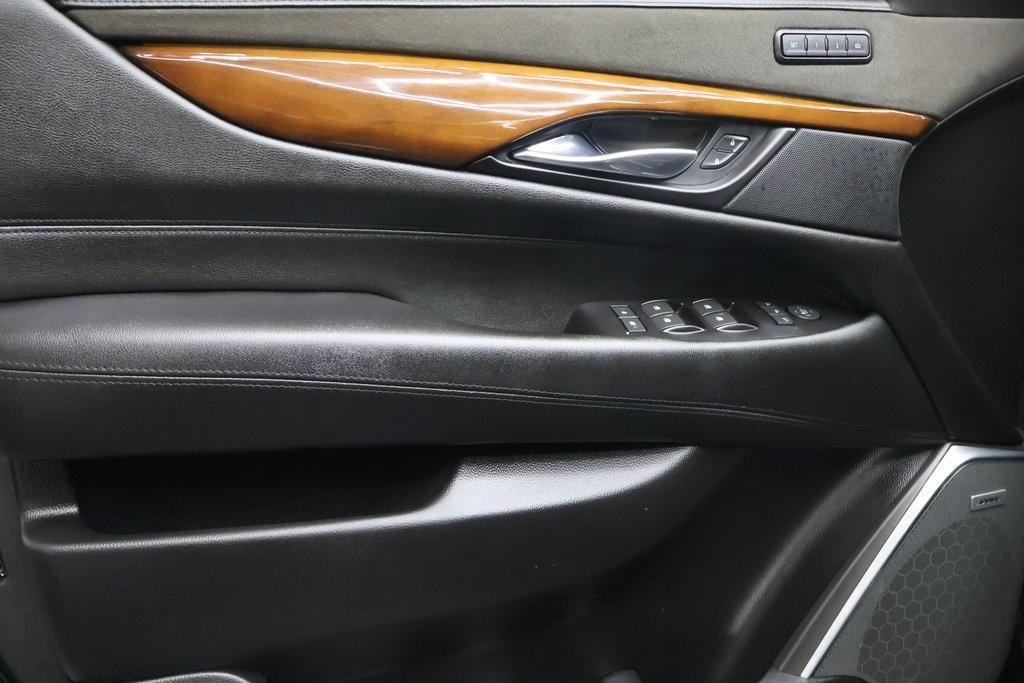 used 2019 Cadillac Escalade ESV car, priced at $29,995