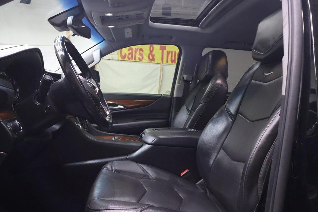 used 2019 Cadillac Escalade ESV car, priced at $29,995