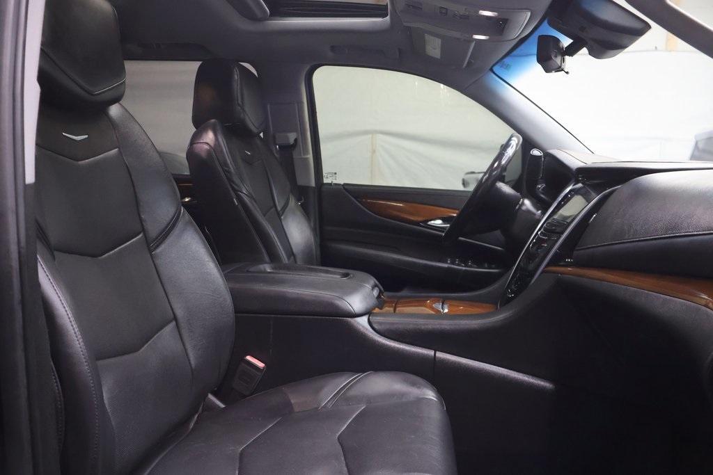 used 2019 Cadillac Escalade ESV car, priced at $29,995
