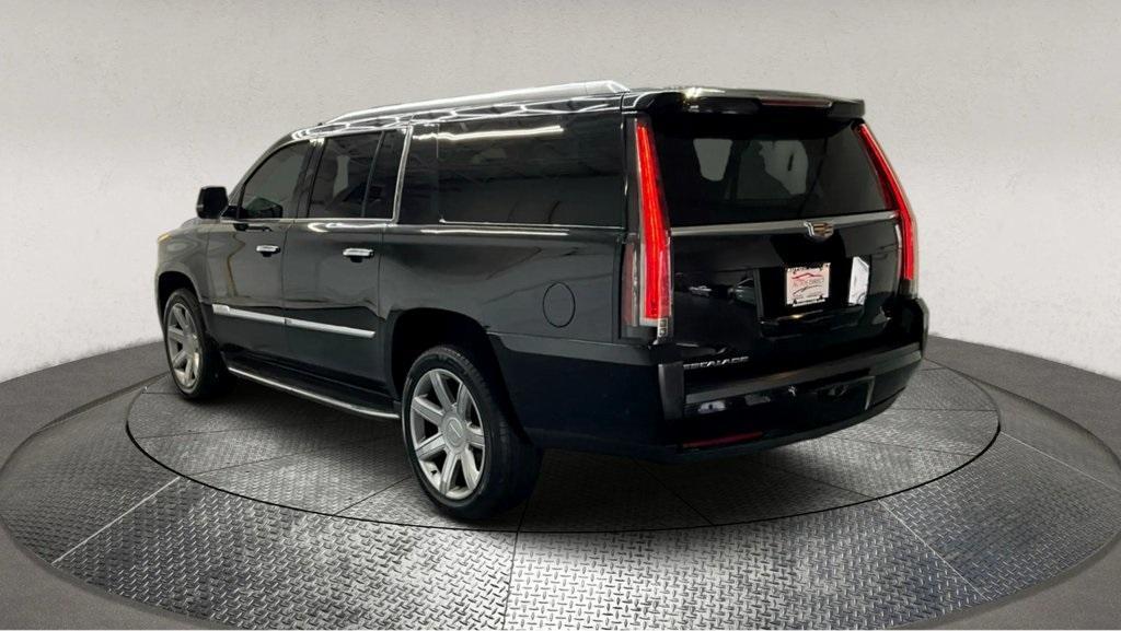 used 2019 Cadillac Escalade ESV car, priced at $29,995