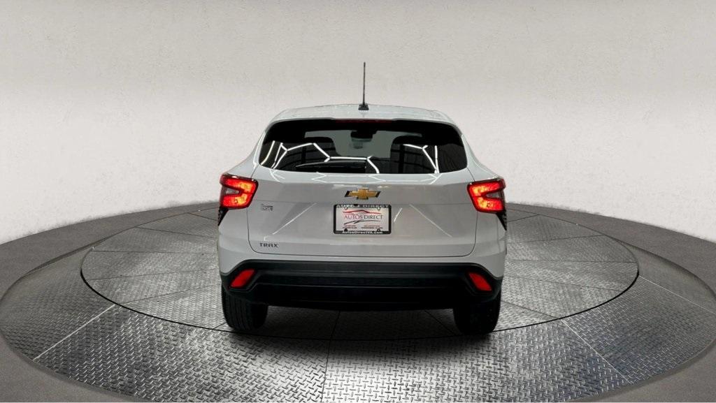 used 2024 Chevrolet Trax car, priced at $17,995
