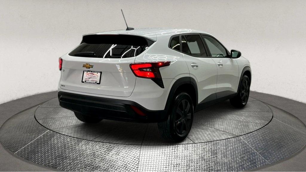 used 2024 Chevrolet Trax car, priced at $17,995