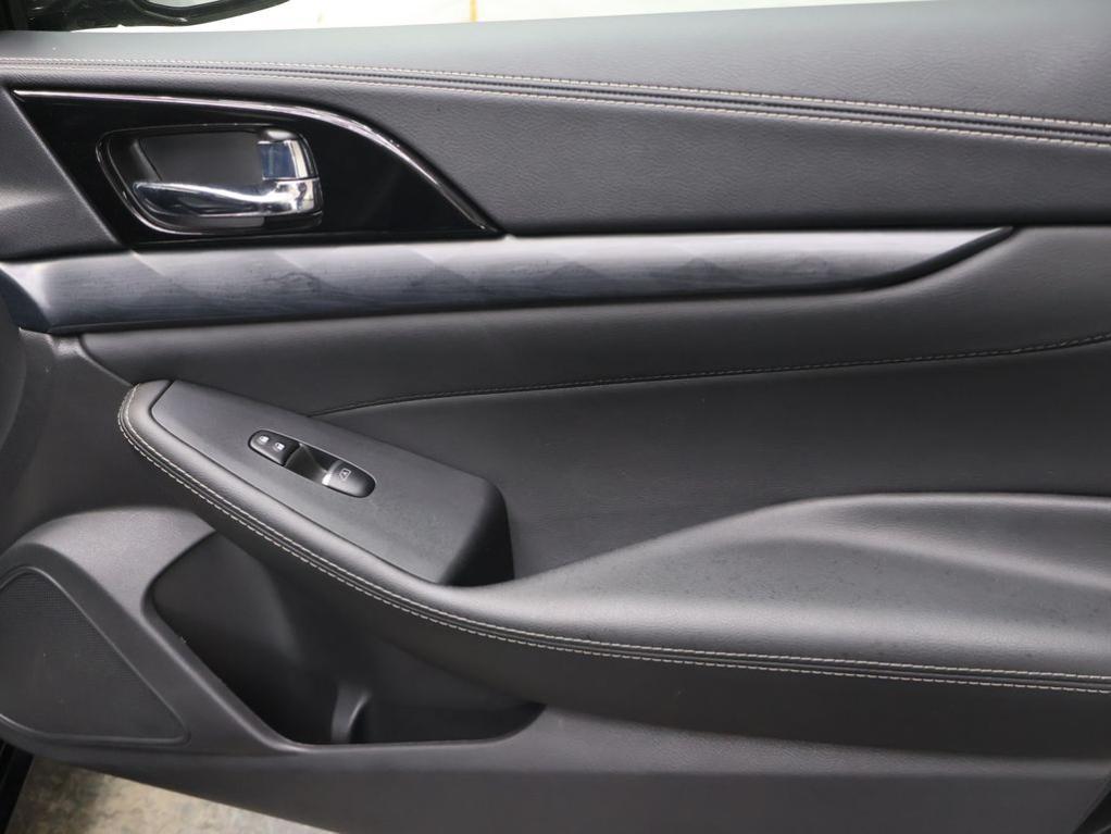used 2023 Nissan Maxima car, priced at $33,995