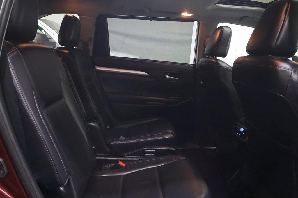used 2019 Toyota Highlander car, priced at $22,495