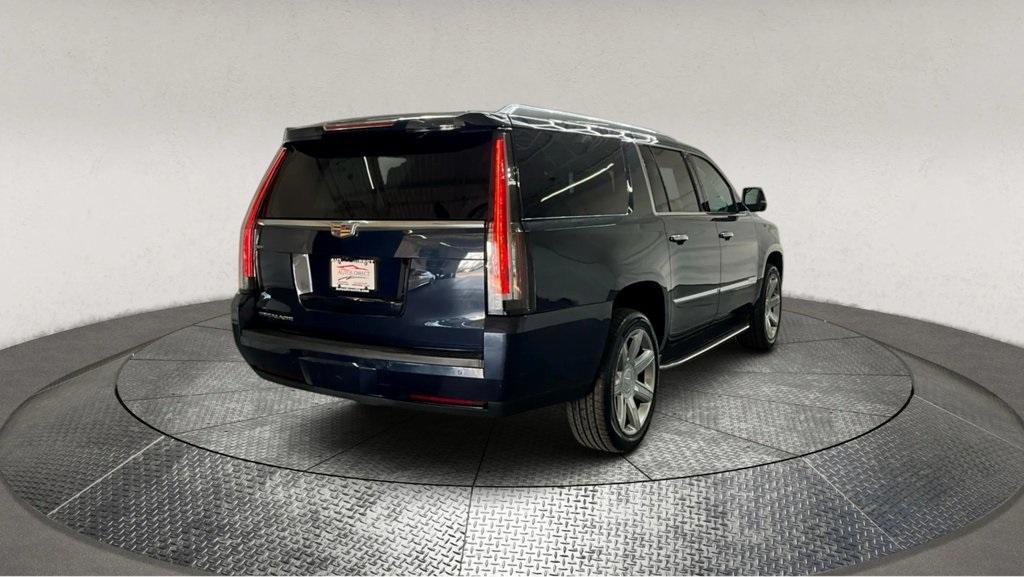 used 2019 Cadillac Escalade ESV car, priced at $35,995