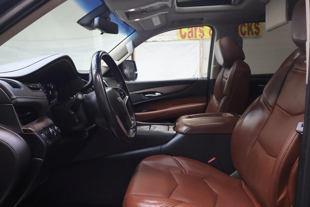 used 2019 Cadillac Escalade ESV car, priced at $35,995