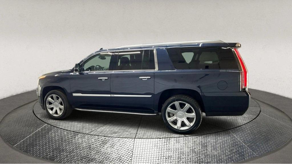 used 2019 Cadillac Escalade ESV car, priced at $35,995