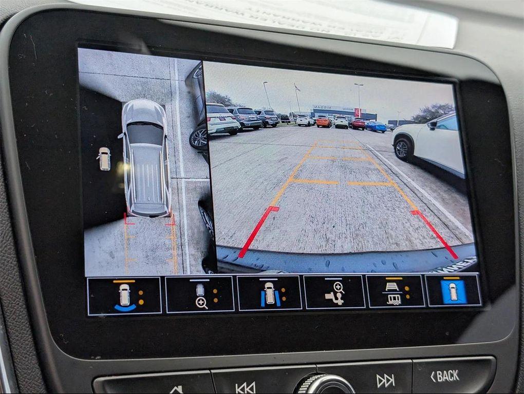 used 2023 Chevrolet Equinox car, priced at $17,577