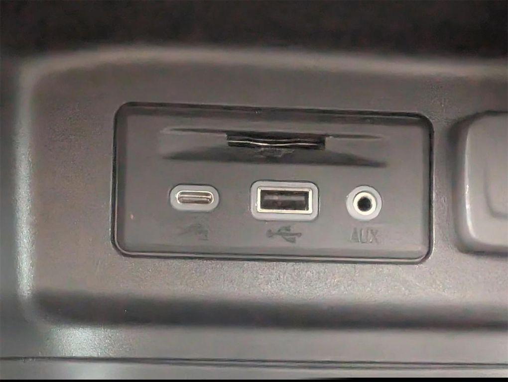 used 2023 Chevrolet Equinox car, priced at $17,577