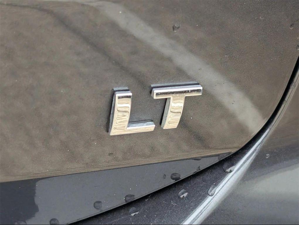 used 2023 Chevrolet Equinox car, priced at $17,577