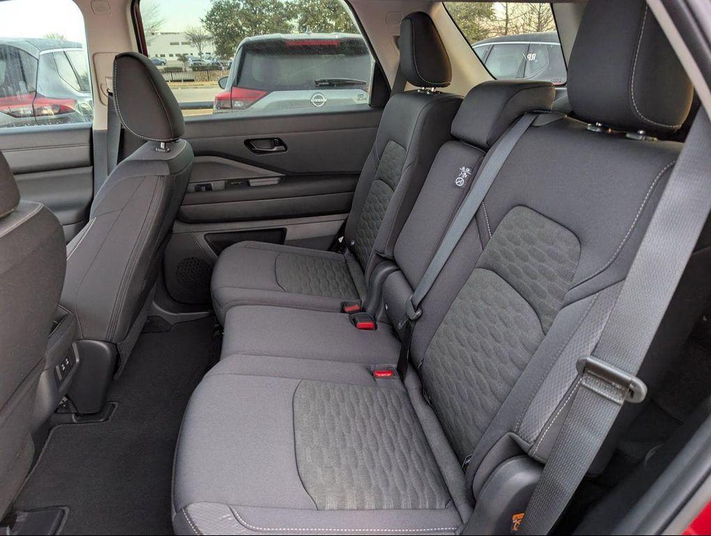 new 2026 Nissan Pathfinder car, priced at $36,109