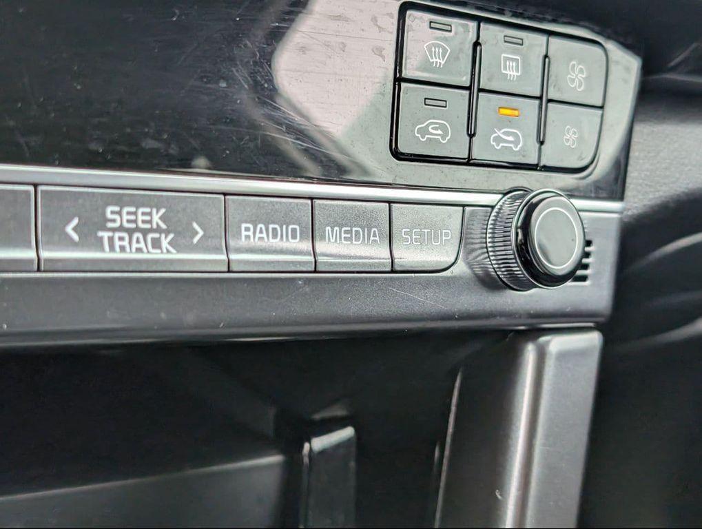 used 2025 Kia Seltos car, priced at $19,677