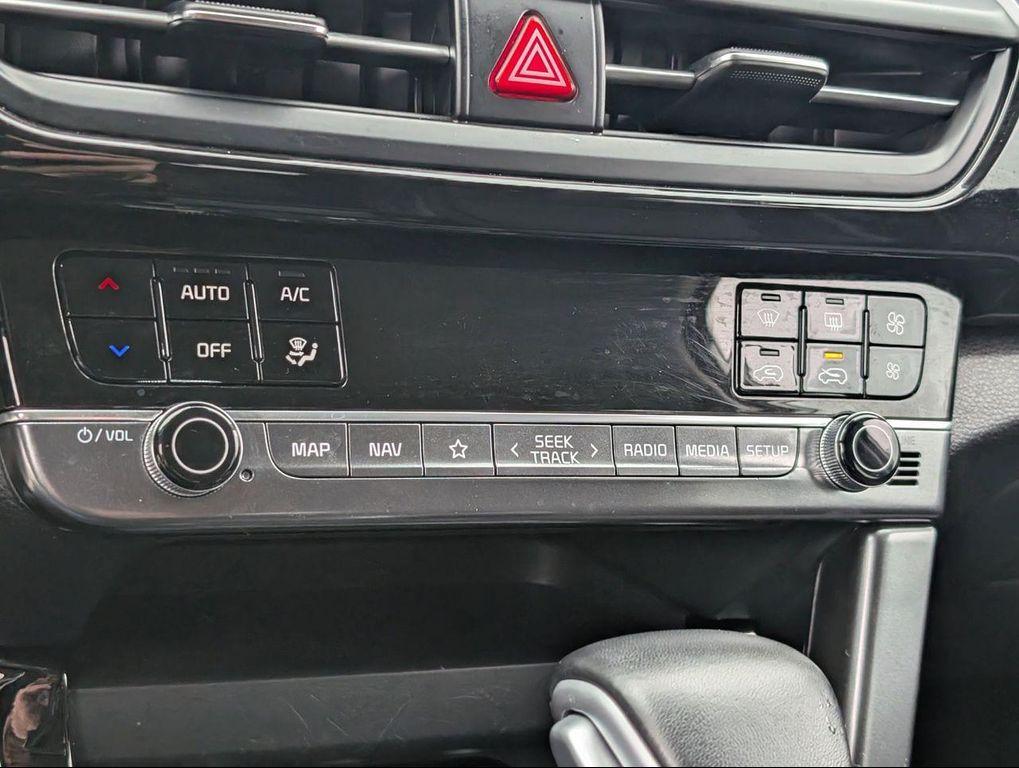 used 2025 Kia Seltos car, priced at $19,677