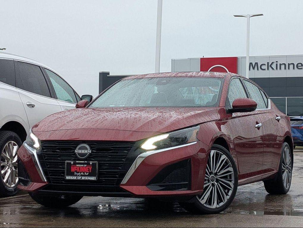 used 2023 Nissan Altima car, priced at $23,477