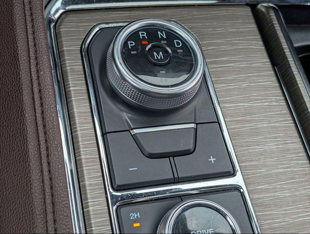 used 2024 Ford Expedition car, priced at $41,677