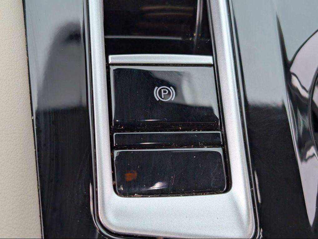 used 2024 Volkswagen Atlas car, priced at $24,799