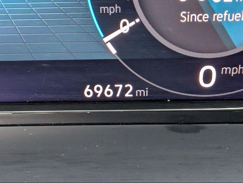 used 2024 Volkswagen Atlas car, priced at $24,799
