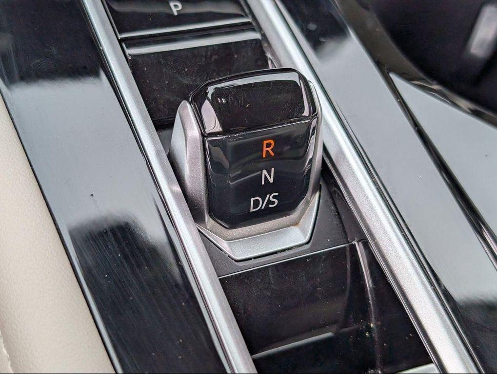 used 2024 Volkswagen Atlas car, priced at $24,799