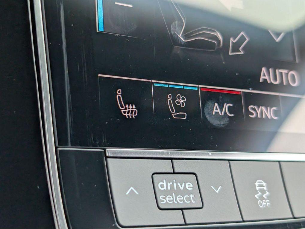used 2025 Audi Q7 car, priced at $54,899