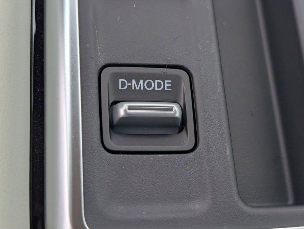 new 2026 Nissan Pathfinder car, priced at $38,227