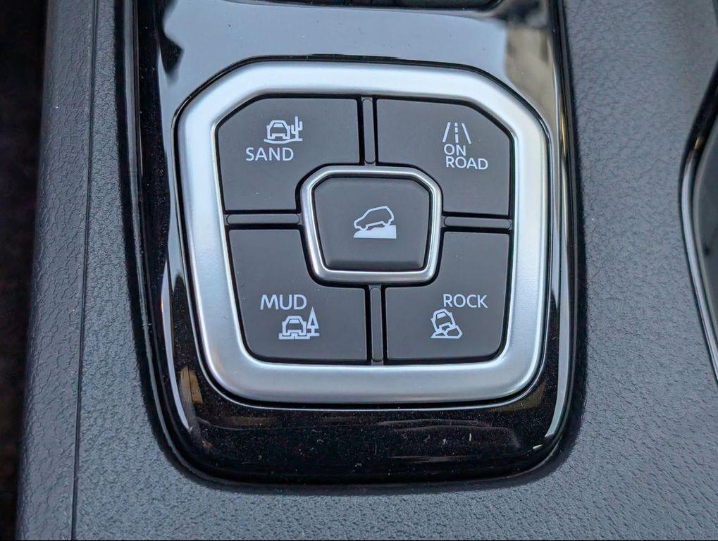 new 2026 Nissan Frontier car, priced at $38,166