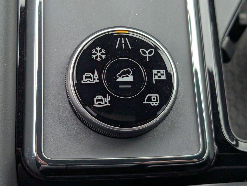 new 2026 Nissan Pathfinder car, priced at $43,189