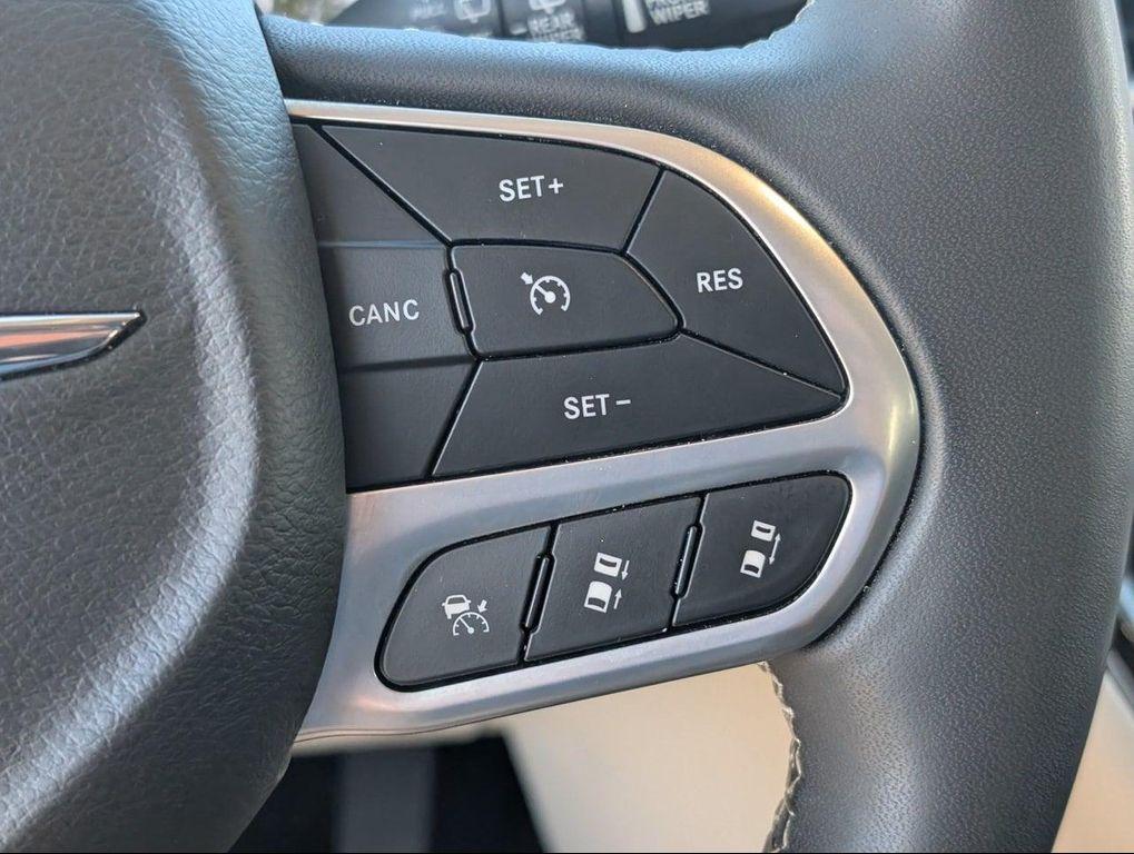 used 2023 Chrysler Pacifica car, priced at $17,402