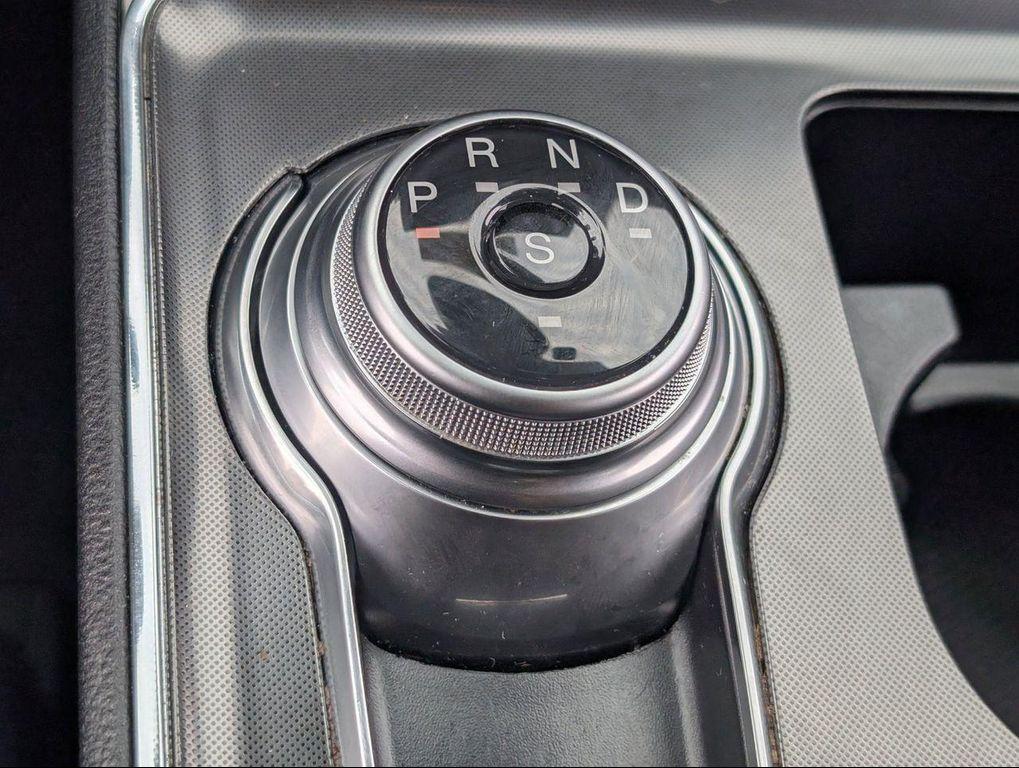 used 2024 Ford Edge car, priced at $27,977