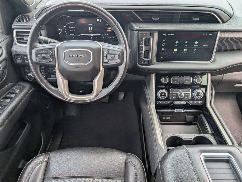 used 2022 GMC Yukon XL car, priced at $45,877
