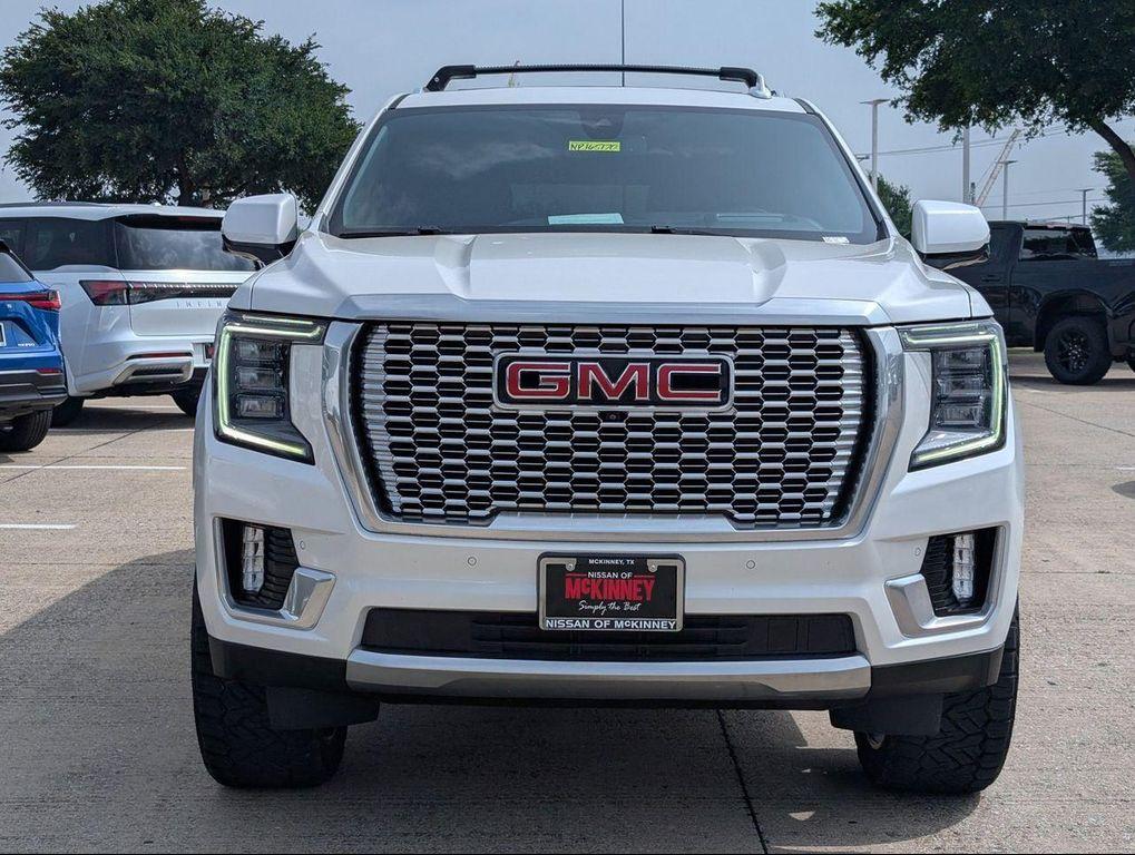 used 2022 GMC Yukon XL car, priced at $45,877