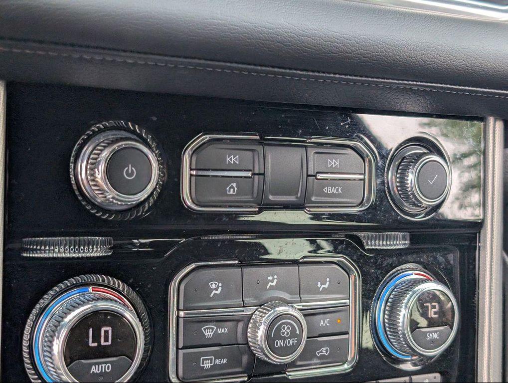 used 2022 GMC Yukon XL car, priced at $45,877