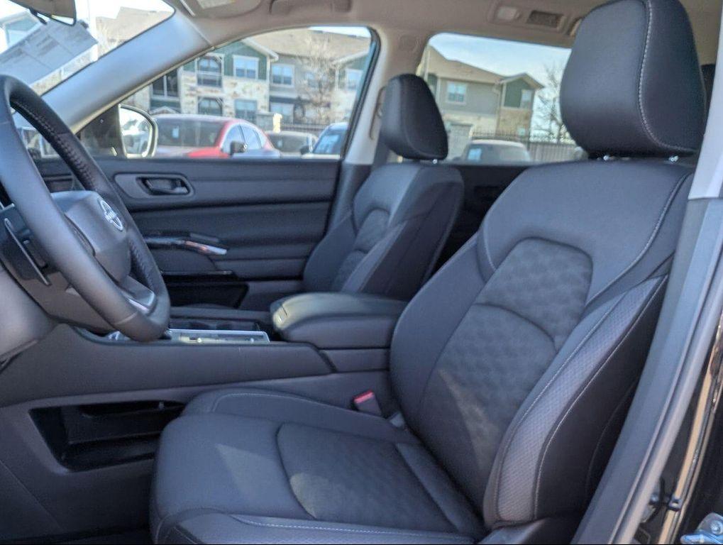 new 2026 Nissan Pathfinder car, priced at $35,701