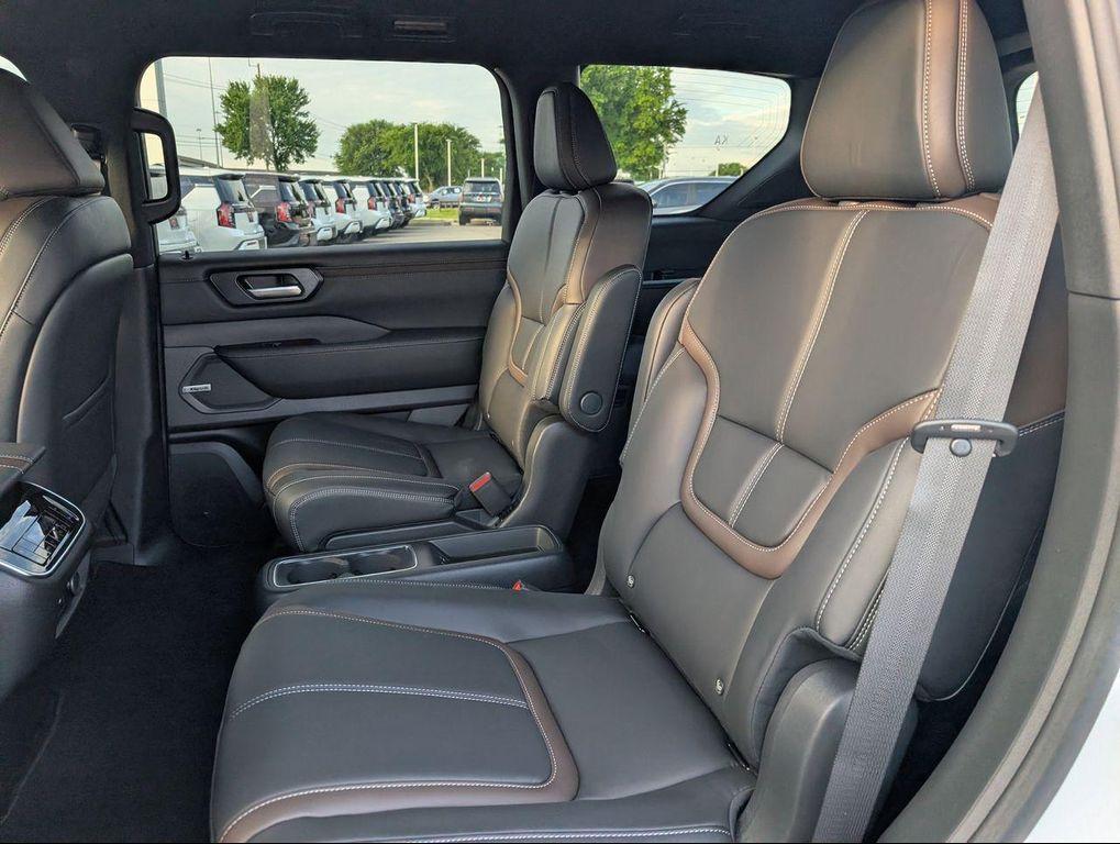 new 2026 Nissan Armada car, priced at $61,698