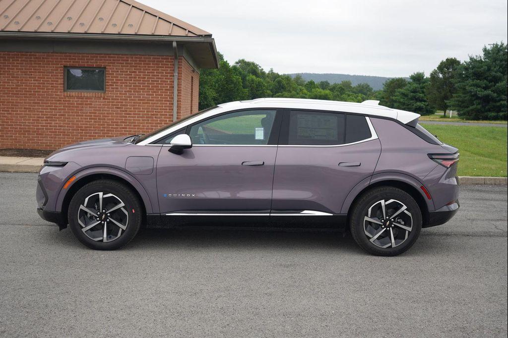 new 2025 Chevrolet Equinox EV car, priced at $41,080