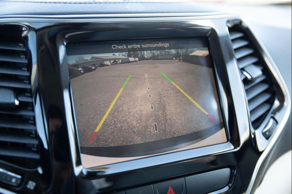 used 2019 Jeep Cherokee car, priced at $17,500