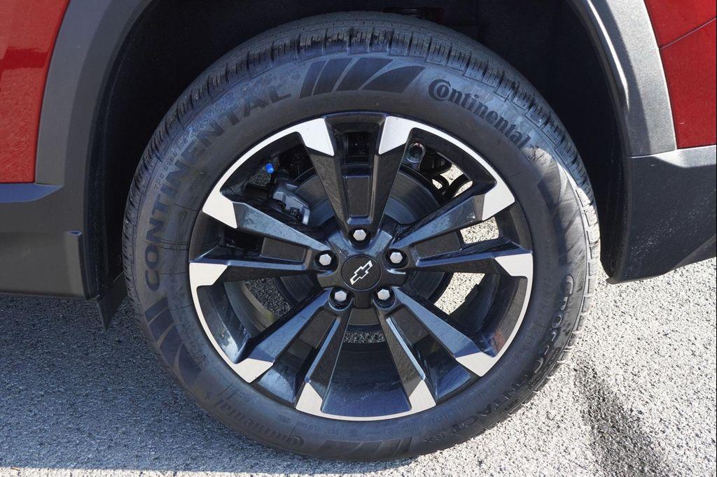 new 2026 Chevrolet Equinox car, priced at $36,165