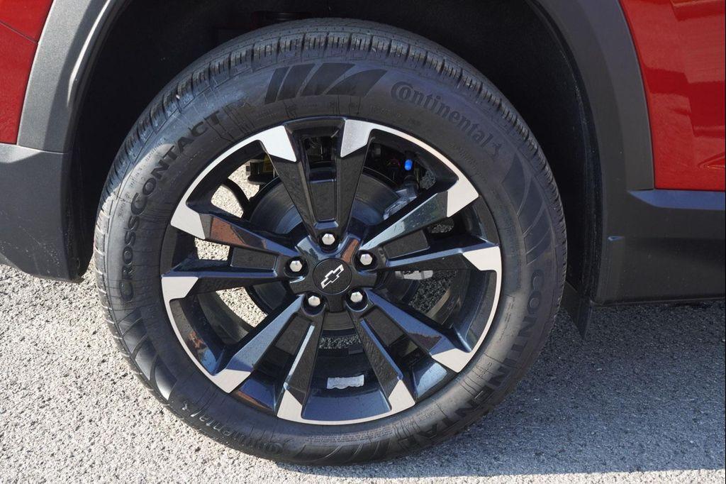 new 2026 Chevrolet Equinox car, priced at $36,165