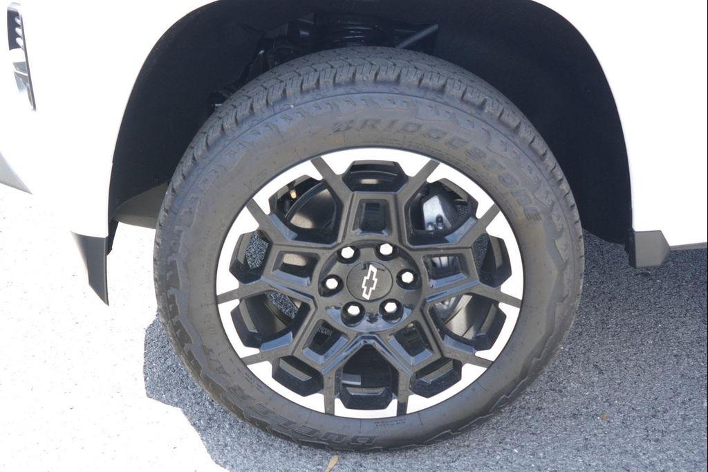 new 2026 Chevrolet Colorado car, priced at $45,605