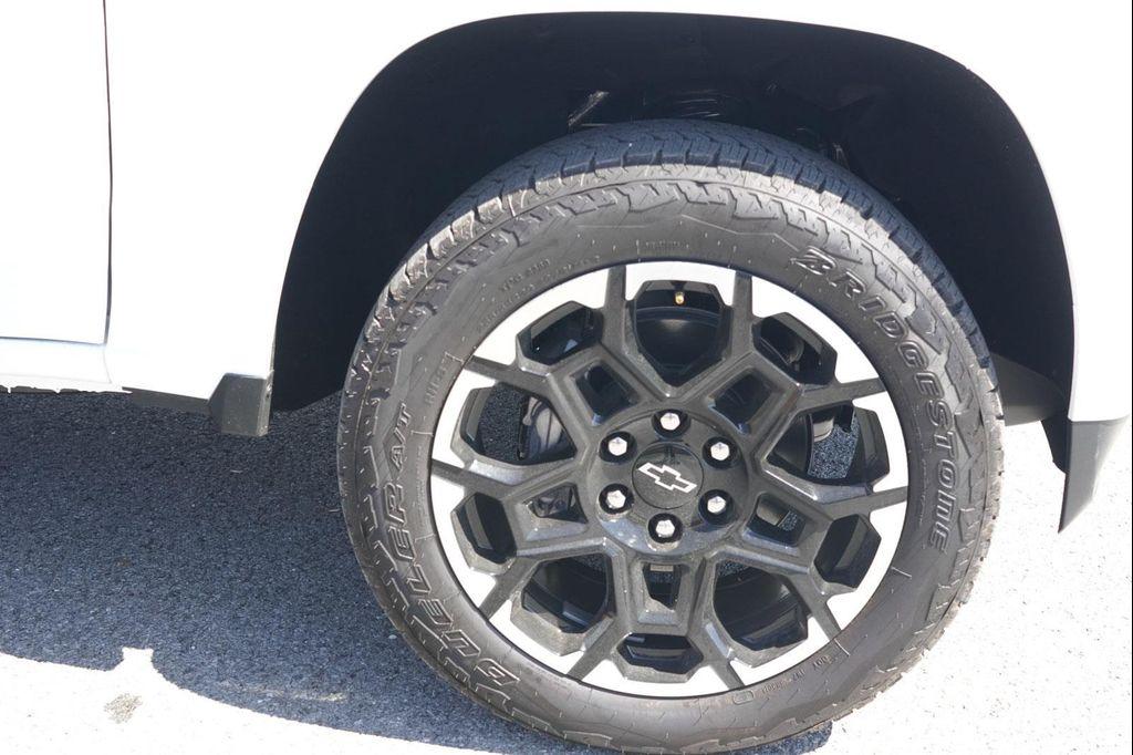 new 2026 Chevrolet Colorado car, priced at $45,605