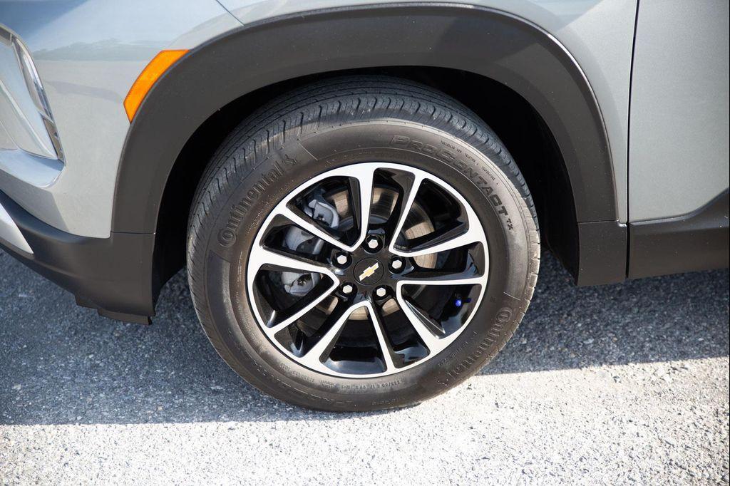 used 2024 Chevrolet TrailBlazer car, priced at $21,990