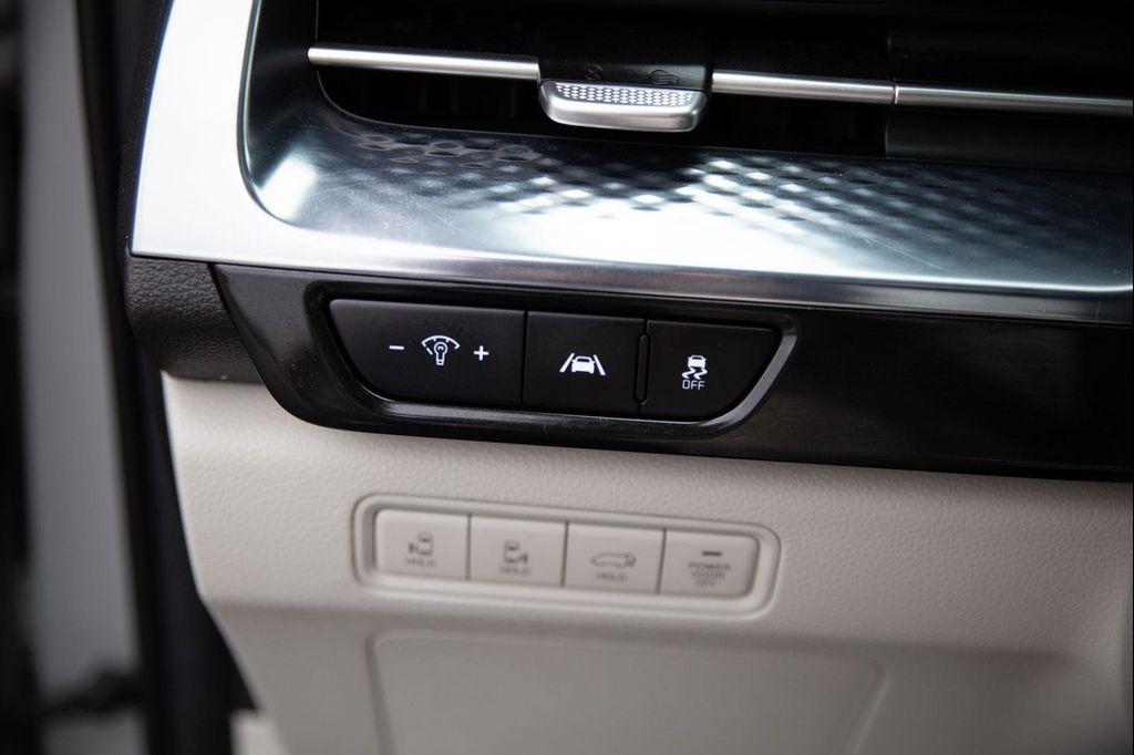 used 2023 Kia Carnival car, priced at $39,000
