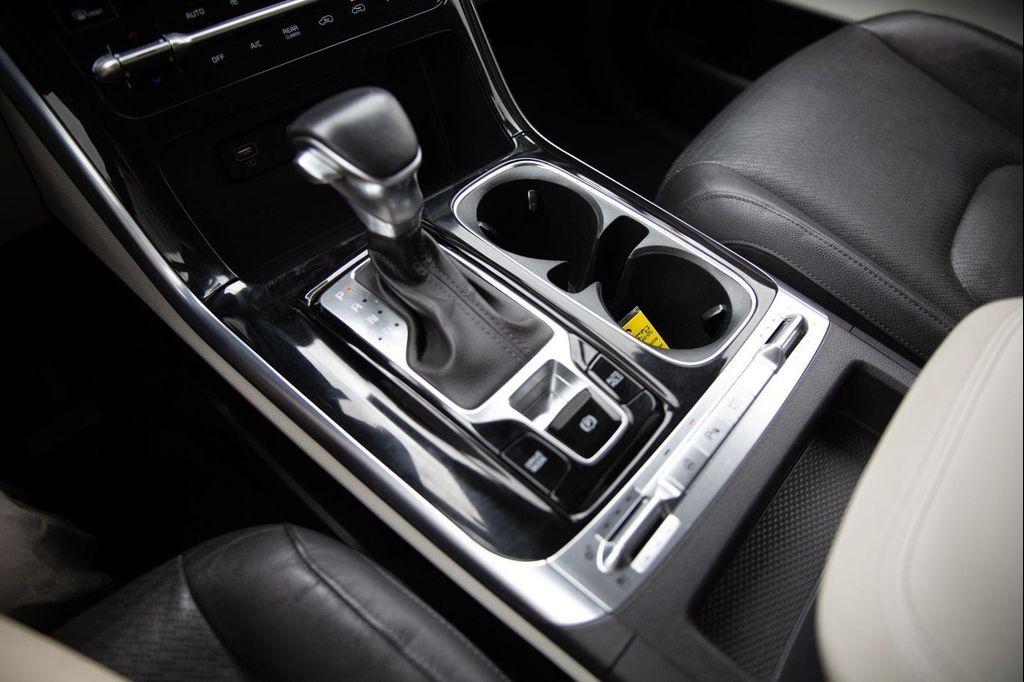 used 2023 Kia Carnival car, priced at $39,000