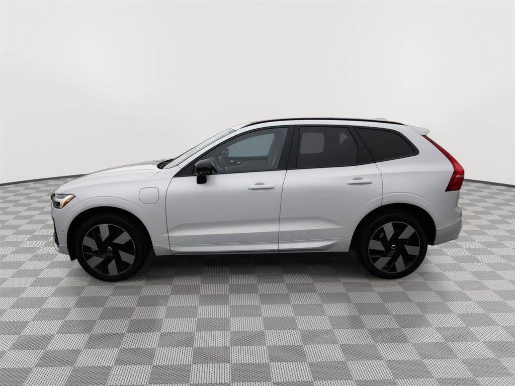 used 2024 Volvo XC60 Recharge Plug-In Hybrid car, priced at $47,500