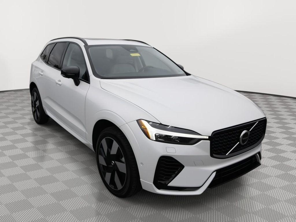 used 2024 Volvo XC60 Recharge Plug-In Hybrid car, priced at $47,500