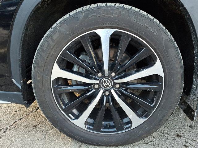 used 2022 Toyota Highlander car, priced at $34,422