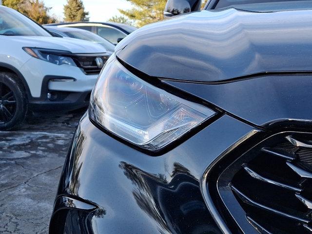 used 2022 Toyota Highlander car, priced at $34,422