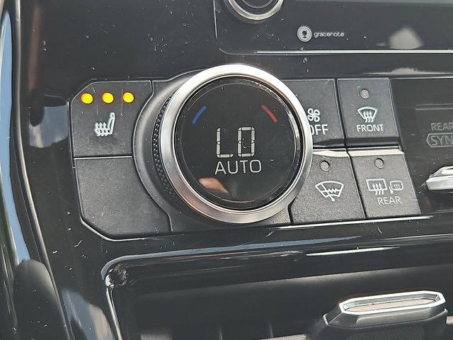 used 2022 Toyota Highlander car, priced at $32,982