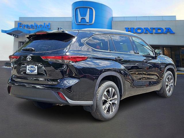 used 2022 Toyota Highlander car, priced at $32,982